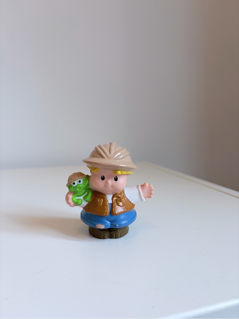 (5/$25) Little People Eddy and Frog Figure